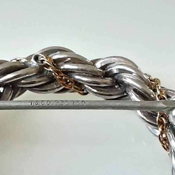 AUTHENTIC TIFFANY & CO. ESTATE 925 & 18KT YG TWISTED ROPE WREATH BROOCH - Picture 7 of 7